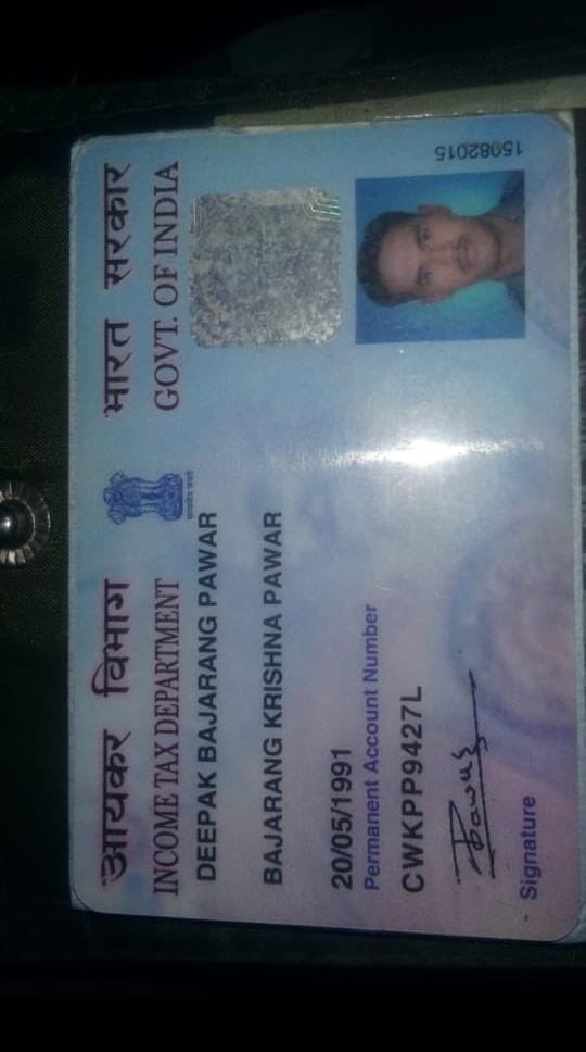 i_m_leon's tweet photo. #newfraud #alert I have posted my house for rent on magic bricks, I got call from a person pretending to be working in @CISFHQrs at airport and also given me proof for the same. And asked to enter details in GPay to received advance deposit amount for rent. @CyberGujarat https://t.co/tMJ3e0gDKG