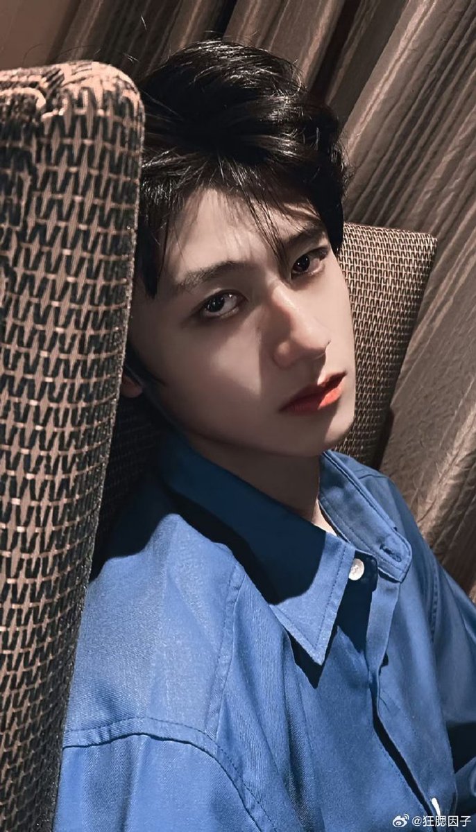 Howcute1119o3o's tweet photo. @denglujihua Zhu Zhixin 💛🩵 I will always be with you💛🩵 https://t.co/MrhXPGjGwQ