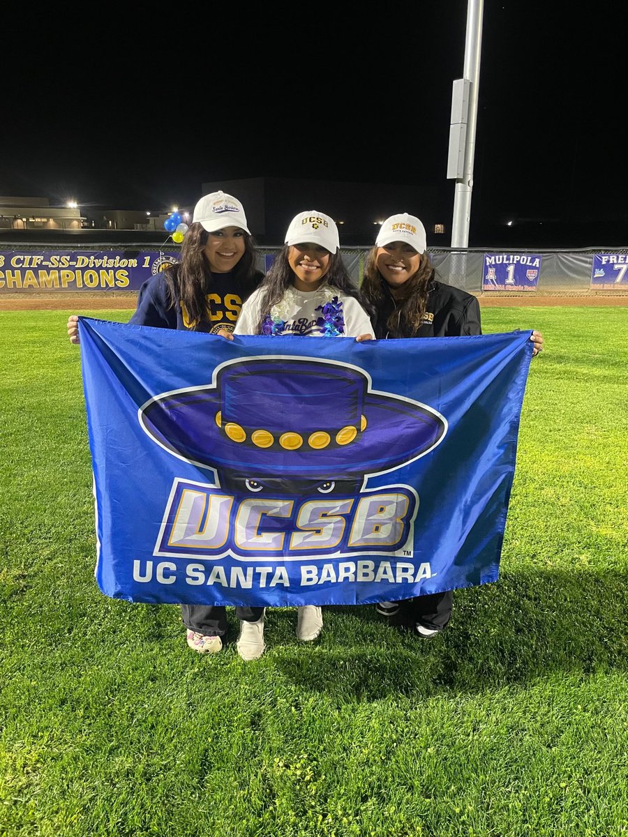 D_maae32's tweet photo. It’s official! Thanks @UCSBSoftball for this opportunity! It is with the grace of God that I stand here grateful for these blessings including my family, teammates, softball sisters, and coaches who have all helped make me who I am today - a Gaucho! @PacHS_Softball @WildcatsWeil https://t.co/g6DNcUR4Bd