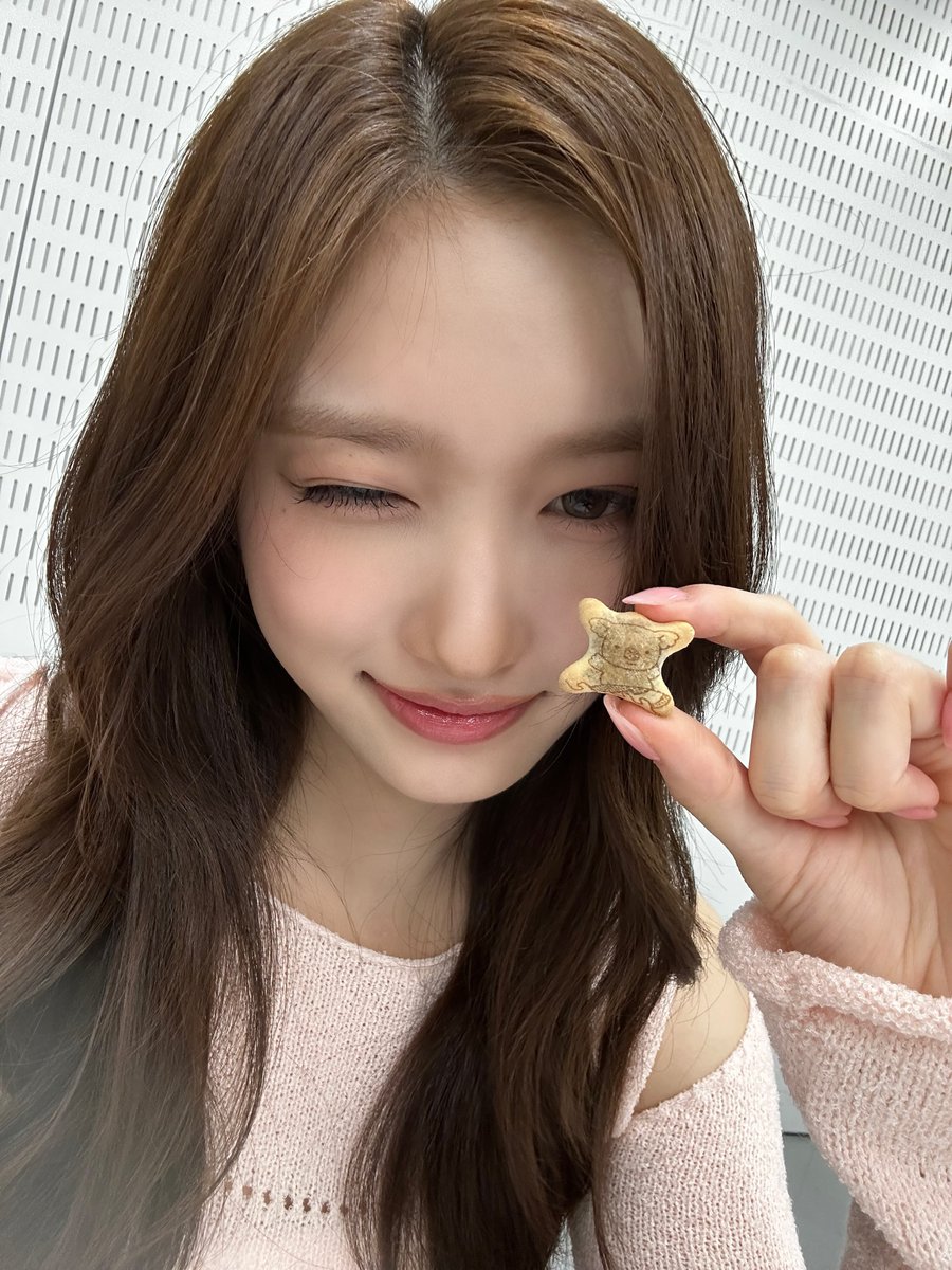 Chee_seo's tweet photo. 냠 https://t.co/I7q0pjlvhj