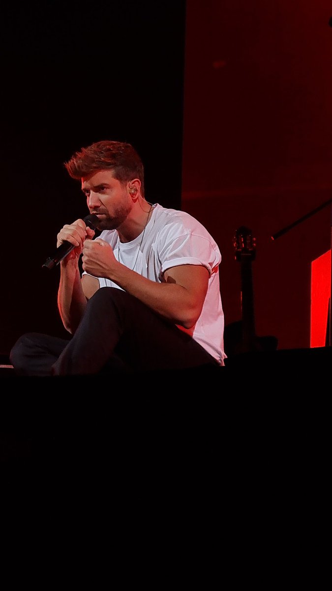 LegionBsAs's tweet photo. Meme alboran @pabloalboran en penitencia jajajaja UN MILLON DE GRACIAS POR ESTAS DOS NOCHES MARAVILLOSAS!!!! 🇦🇷🇦🇷🇦🇷🇦🇷 VOLVE PRONTO!!!! https://t.co/F3fY8WDBSX