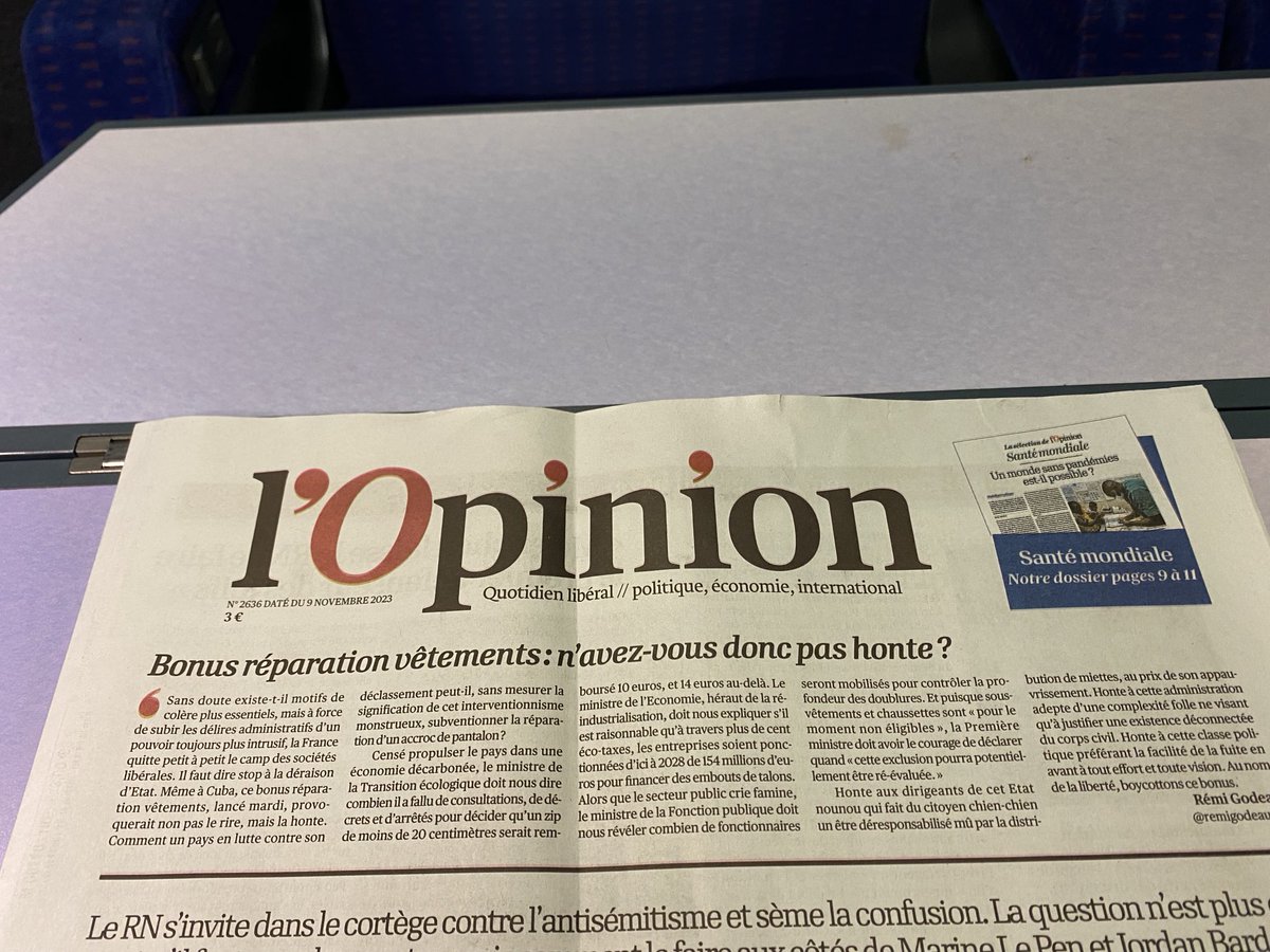 LudovicEngel's tweet photo. Une nouvelle journée en Absurdistan….
#bonusreparationvetements https://t.co/Ogr3nXDJLk