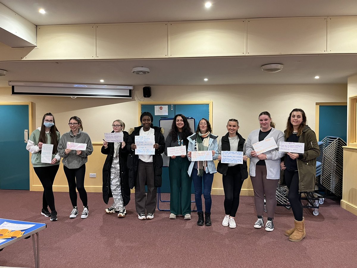 Ton1A86's tweet photo. NQN’s state their PHU pledges after successfully completing the first Stepping into Practice Programme. Three days of learning and engagement. Incredibly proud of the Practice Educators for their work reshaping education at PHU. #educatingforexcellence #PHUPledge @PHU_NHS https://t.co/F4IMKEQ9Zh
