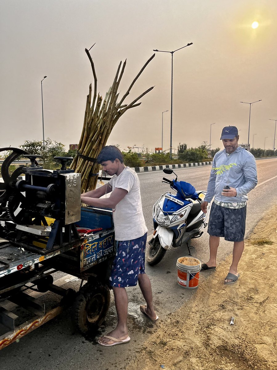 sajeshsudhanshu's tweet photo. @TejYadav14 @DEFCCOfficial @UNEP @IPRD_Bihar @BandanaPreyashi @moefcc @dm_patna @cityofpatna "Sadly, it's much easier to create a desert than a forest." 

Always ready to plant 🌲 trees 

Planted 12 trees 🌲 at LCT ghat 
09-Nov-23
Week 43
Total trees 🌲 planted - 1141

#plantforPatna 
#plantforBihar
#plantforpatna
#forest 
#plantation 
#bihar 
#Patna https://t.co/rnbQqF6sOK