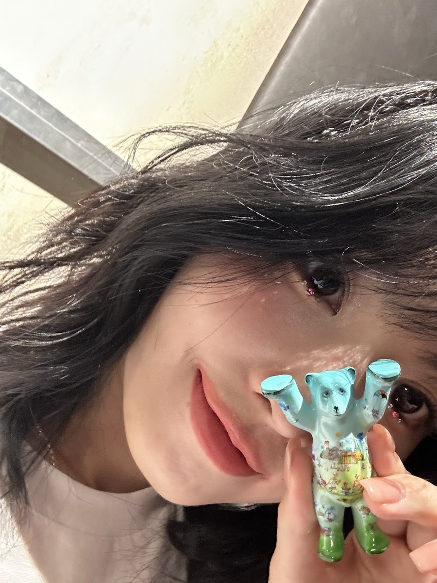 JenC_1's tweet photo. Happy birthday Momo!!!🥳🎂🎉

#천재복숭아_처음_수확한_날
#HappyMomoDay #BubblyMomoringDay https://t.co/P0MJhwFGP6