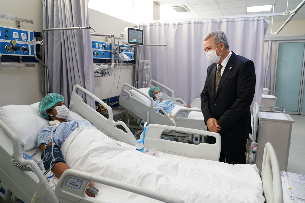 egeajans87's tweet photo. Prof. Dr. Budak, “Dünyada milyonlarca insan hayata tutunmak için organ bekliyor”
https://t.co/si9EMoN1dH
@UniversiteEge @ProfNecdetBudak 
#EgeÜniversitesi
#OrganBağışıHayatKurtarır
#OrganveDokuBağışHaftası https://t.co/dyli8XWnbM