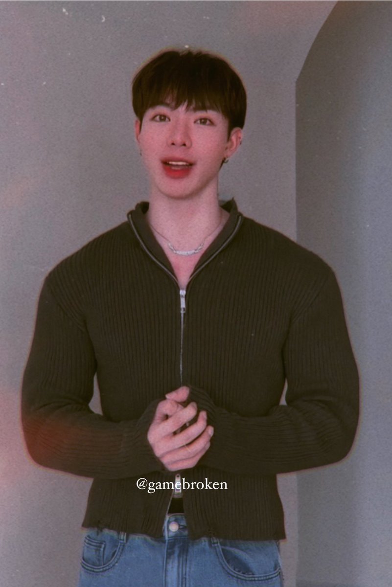 gamebroken1310's tweet photo. [Cap] no cap ... 🩵

Erik trong phần giới thiệu show sắp tới của Maison LeeNaa 😎

#ERIK #gamebroken
------/----
cre: Maison Leenaa https://t.co/S3s6qQIPpW