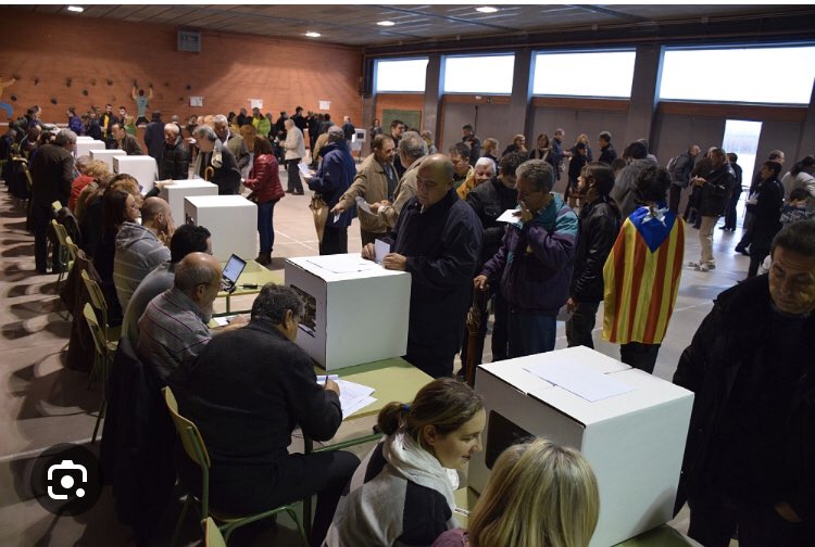 jorditurull's tweet photo. Tal dia com avui, el 9 de novembre de 2014, Catalunya va començar un camí sense retorn. 
Sense renúncies, amb persistència i determinació ens en sortirem! https://t.co/VNkxTeJFmc