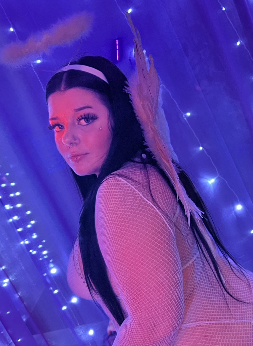 onlyfans.com/ravebabyxx
SUBSCRIBE TO MY OF
IM AN ANGEL BUT ILL BE BAD FOR YOU DADDY 💦 
#onlyfans #of