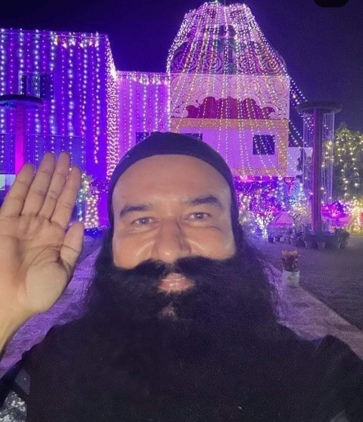 gurpreet9033's tweet photo. ਕਮਾਲ ਵੀ ਕਿਆ ਕਮਾਲ ਏ,
ਅਸਾੰ ਯਾਰੀ ਲਾਈ ਤੇਰੇ ਨਾਲ ਏ,
ਸੱਚੀ ਮੱਚ ਜਾਣੀ ਧਮਾਲ ਏ!
ਹੁਣ ਪਰਮਾਨੈੰਟ ਆਉਣ ਤੇ ਨਾ ਦੇਰ ਲਾਈ ਵੇ,
ਤੈਨੂੰ ਤੱਕਣੇ ਦੀ ਬੜੇ ਆ ਨੂੰ ਕਾਹਲ ਏ!
#MSGBhandara #ParentChildBonding
#LoveMSG https://t.co/a5JWyshS0U