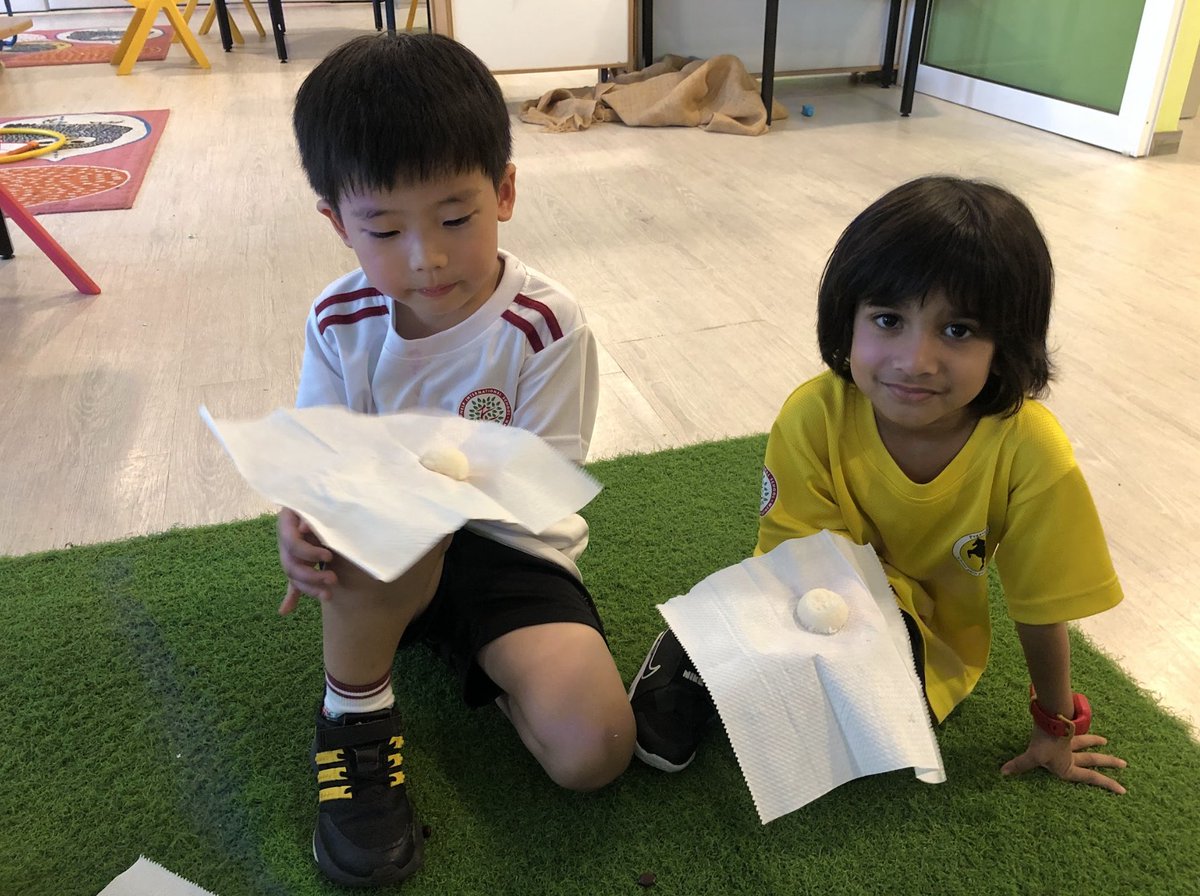 Ms Laura tweet media