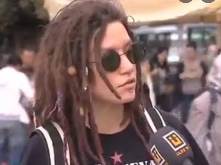 Eğitim hukuku dersindeyim. Dersin konusu dini kurallar... Tekrar rasta yapma zamanı gelmiş