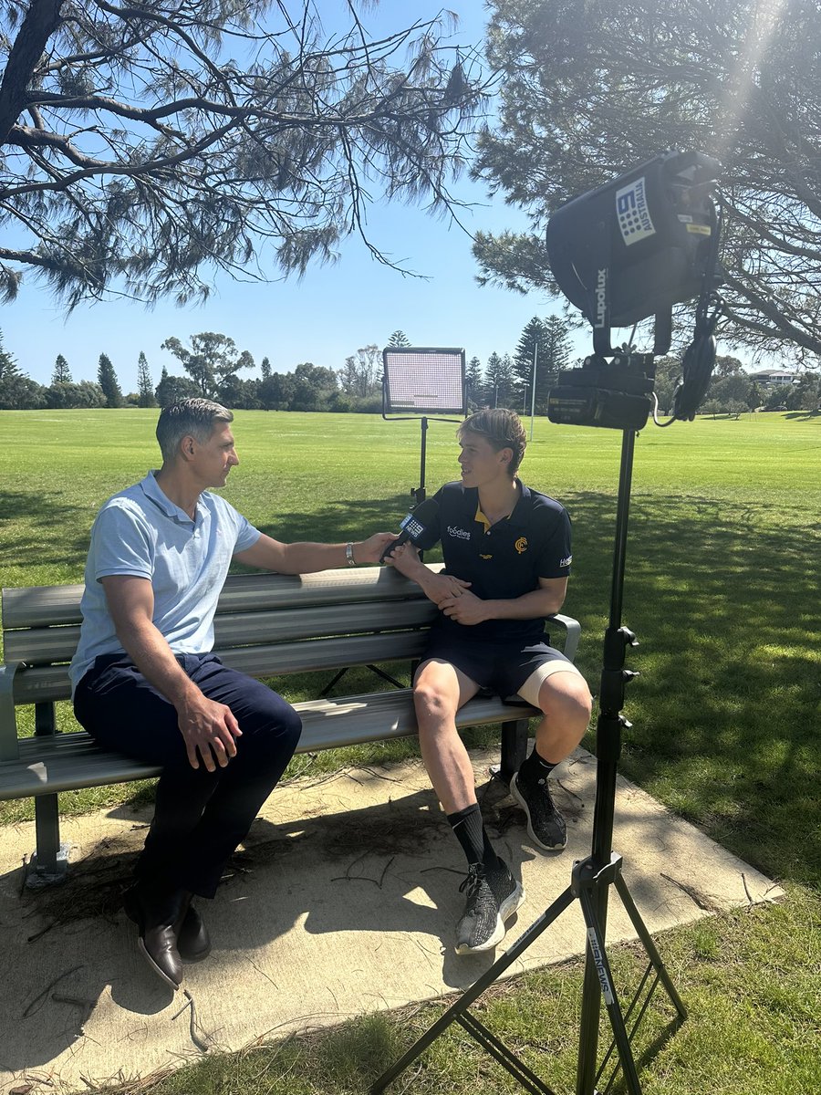 Claremont young gun Daniel Curtin may be a lifelong @freodockers fan, but he's hoping to land at the @WestCoastEagles in this month's Draft. Tune in to @9NewsPerth tonight to hear from the 18-year-old, who is widely touted as the most versatile player in this year's young crop.