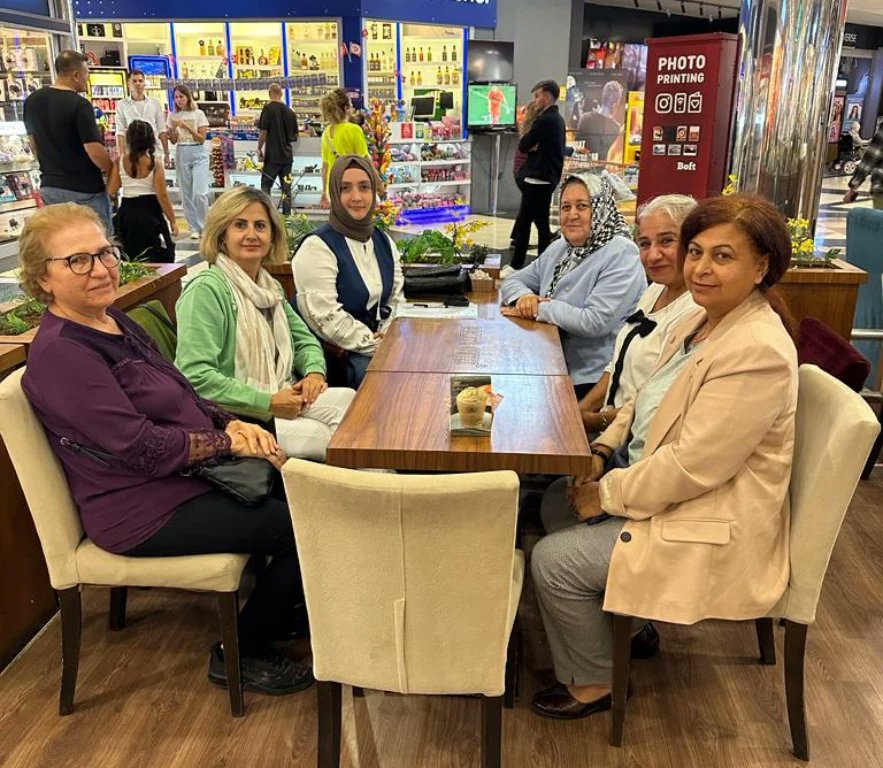 İyi Parti Antalya İl Kadın Politikaları Başkanlığı olarak “Atatürk 1881-1919(1.Flim)”'ini 21. Dönem Antalya Mİlletvekilimiz Sn Nesrin Ünal ile beraber  izledik.Atamızdan öğrendiğimiz gibi mücadeleye devam her koşulda her şartta. Ne mutlu Türküm diyene 🇹🇷🇹🇷🇹🇷
<a href="/meral_aksener/">Meral Akşener</a>