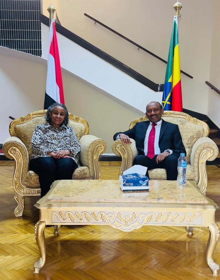 cawee_org's tweet photo. CAWEE's Executive Director Met Ethiopian Ambassador in Egypt
For more information, please check our LinkedIn post:
https://t.co/4zBifTg0hZ
#iatf2023 #tradefair2023 #giz #cawee #womenexporters #womeninbusiness #motri #aaccsa https://t.co/TVLPdhW3vY