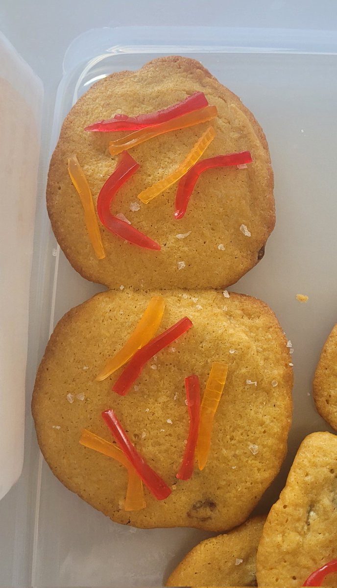 Ana 🌈🌿 tweet media