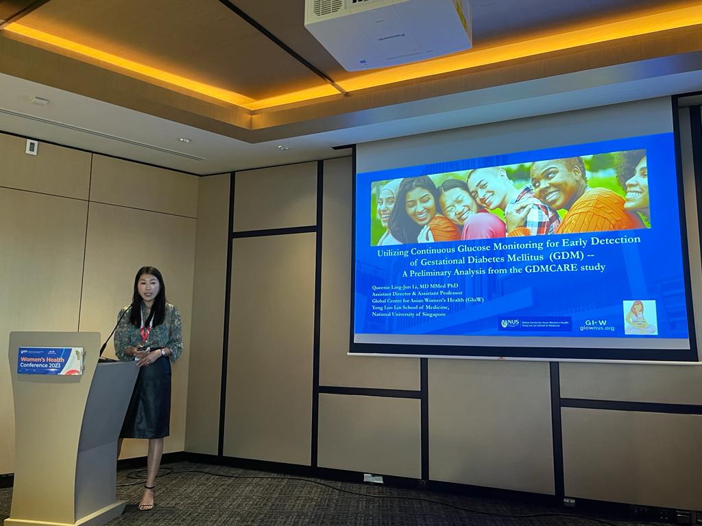GloWNUS's tweet photo. Dr. Ling-Jun Li from #GloWNUS introduced existing gaps in diagnosis of gestational diabetes in clinical practice. She presented intriguing pilot data on the predictive capability of utilizing continuous glucose monitoring devices in early pregnancy. #WomensHealthConference2023 https://t.co/DfqKcKJeH6