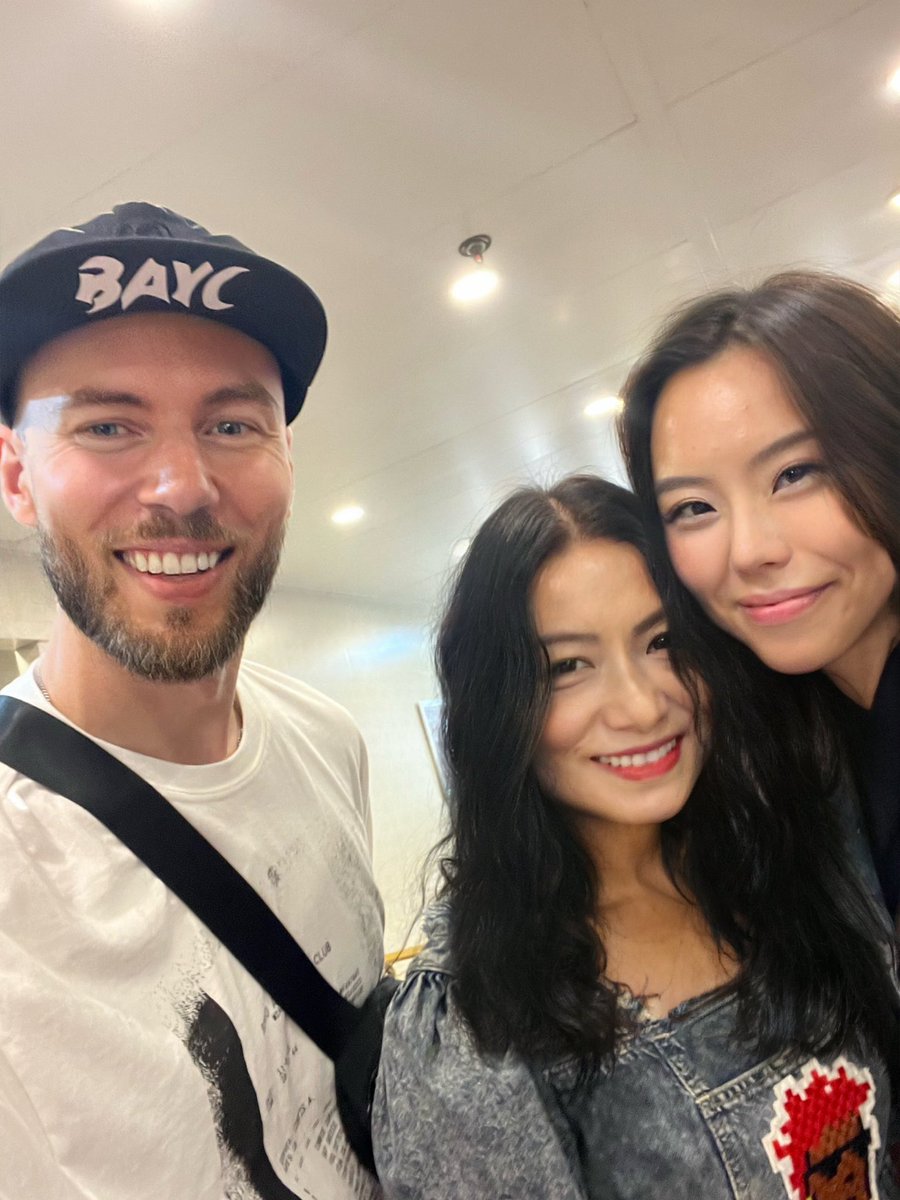 dianalukye's tweet photo. @worldofwomennft at Apefest HK is a whole other vibe 💜💅  Thank you @BoredApeYC for having us in Hong Kong. https://t.co/UqzNBM6o8l