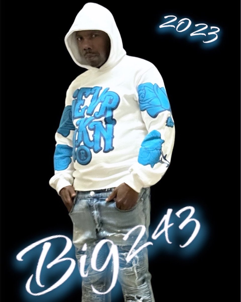 243hoe's tweet image. Whtz up people