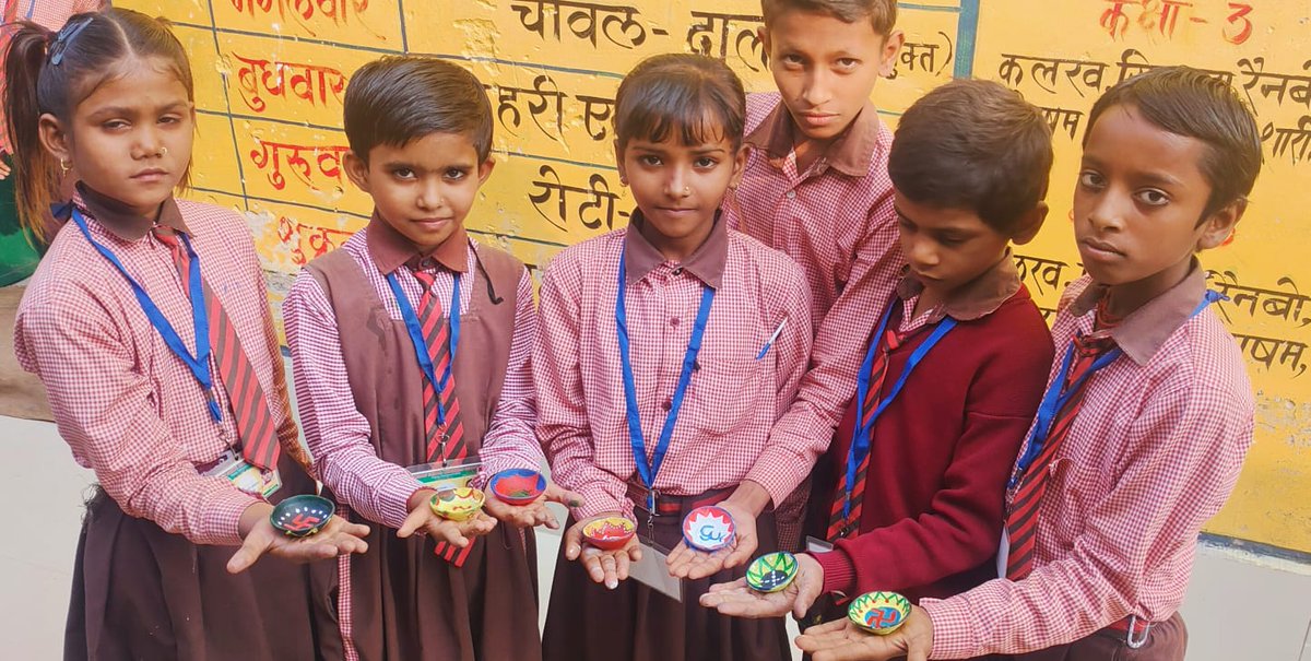 basicshiksha_up's tweet image. भव्य अयोध्या के दिव्य #Deepotsav2023 में एक दीपक हमारा भी...
प्रस्तुति: प्राथमिक विद्यालय भैरवां द्वितीय, ब्लॉक- हसवा, फतेहपुर
#LightOfLearning #UPBasicEducationModel
@UPGovt @CMOfficeUP @thisissanjubjp