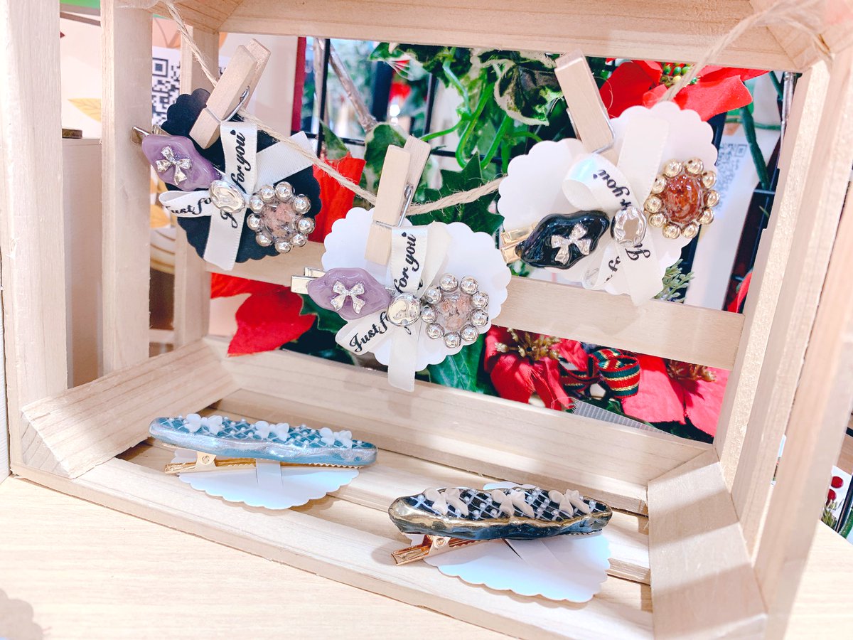 HM_gardens's tweet photo. #ハンドメイドガーデンズ
#京王八王子 #京王聖蹟桜ヶ丘
【期間限定】
京王八王子▷11/7〜11/12
#rirun&noblesse
おっきなハートが可愛い大ぶりリング💕
とぅるんとしたレトロ可愛いカボションピアスやヘアクリップもあります❣️
#ハンドメイド #期間限定 #POPUP
#handmade #accessories #ボタニカル https://t.co/x8HzKtclgP