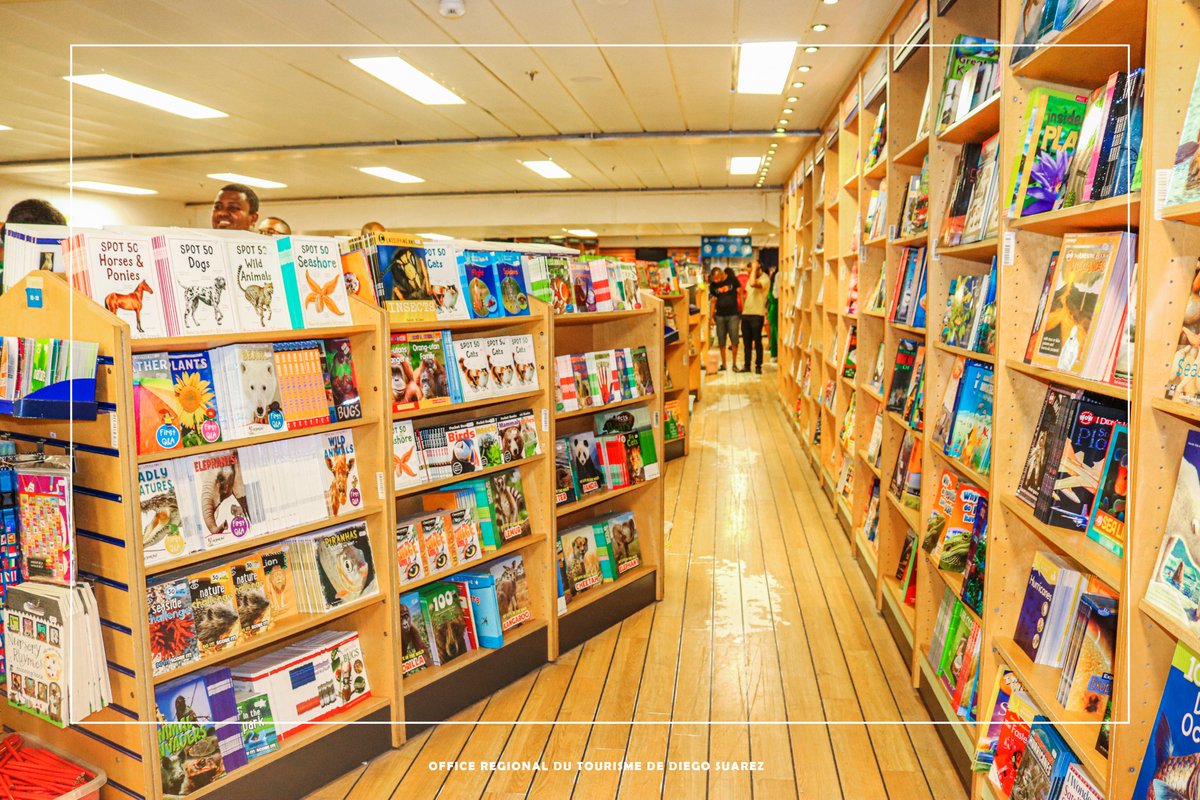 OfficeDiego's tweet photo. Visual recap of the official opening of the Logos Hope visit in Diégo Suarez, the ship will be at the port until November 12, 2023. 
 #LogosHope #Lecture #BibliothèqueFlottante
 #Navigation #Éducation #Livres #Culture #Voyage #Partage #Bénévolat #LogosHopeCrew https://t.co/EnTfXgBtrW