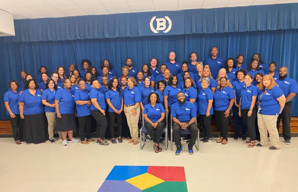 BradleyElemBeehive tweet media