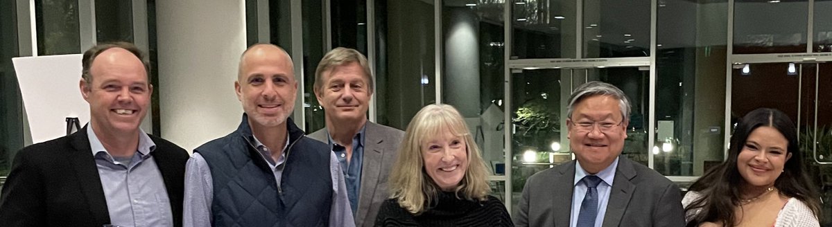 Enjoyed celebrating the <a href="/cityofhope/">City of Hope</a> 2023 #DrArtiHurria ‘Clinical Mentor of the Year’ <a href="/ArmenianSaro/">Saro Armenian</a>, ‘Clinical Teacher of the Year’ #DrJoanneMortimer &amp; ‘Research Mentor of the Year’ <a href="/MLaBarge_uno/">Mark LaBarge</a>. Well deserved awards all around. 

Was incredibly meaningful to have Dr. Hurria’s