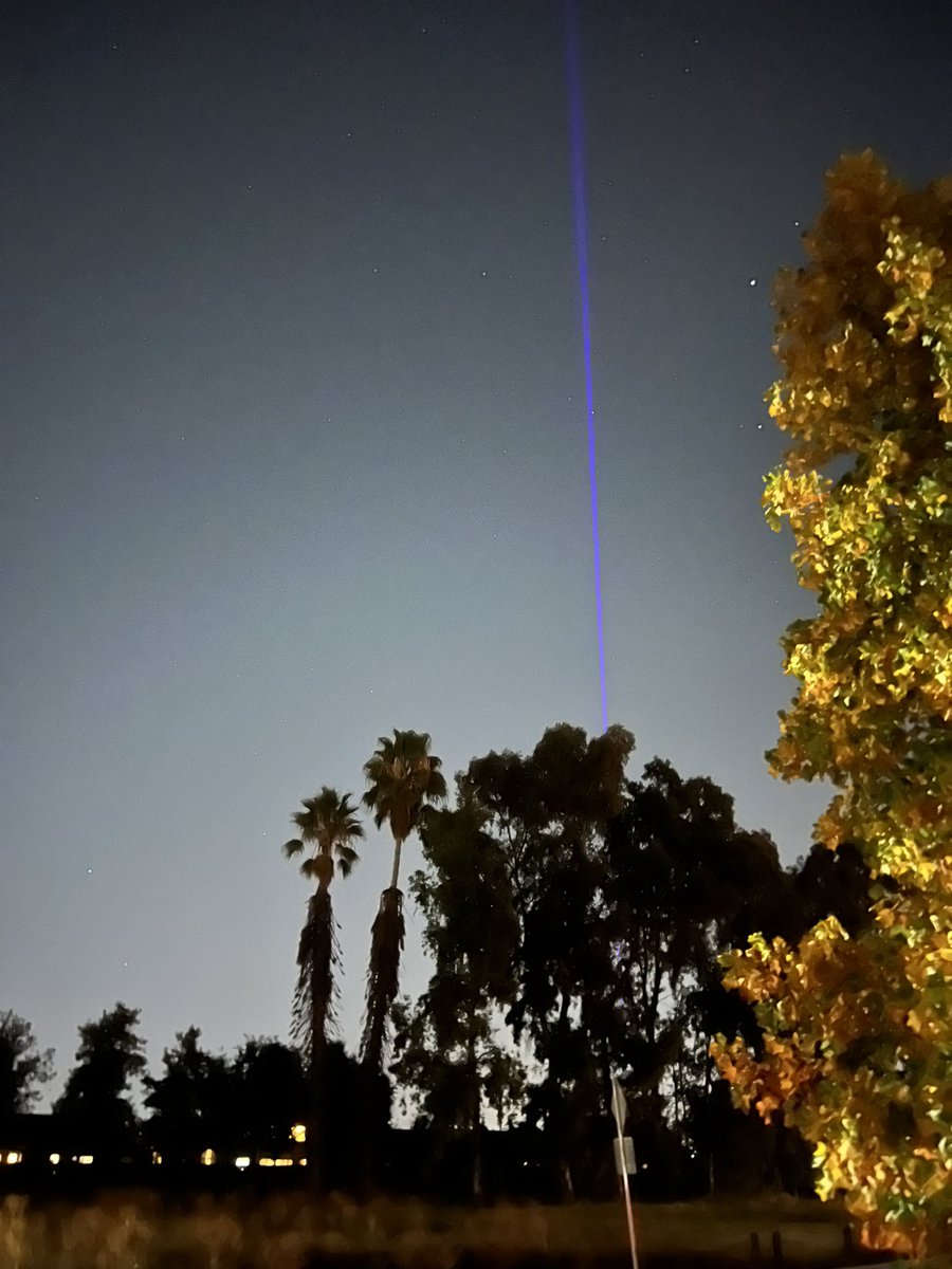 Guess the Kings' victory beam is like my own personal nightlight now.  My house's new feature: Kings' beam viewing deck. Tickets available for the next game! #LightTheBeam