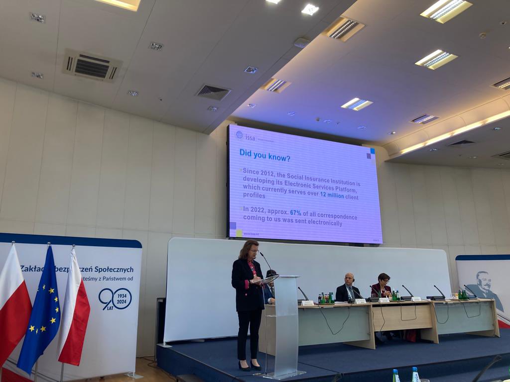 ELMI_EU's tweet photo. @zus_pl @ISSACOMM the unwavering commitment of @zus_pl to #socialsecurity & international cooperation for 9⃣0⃣ years. Our lawyers @KielbasaMarcin & @KaroZiemianin are at the Seminar following closely the discussion #SocialSecurityCoordination #labourMobility #SingleMarket #postingOfWorkers https://t.co/fmBNHdIqfQ