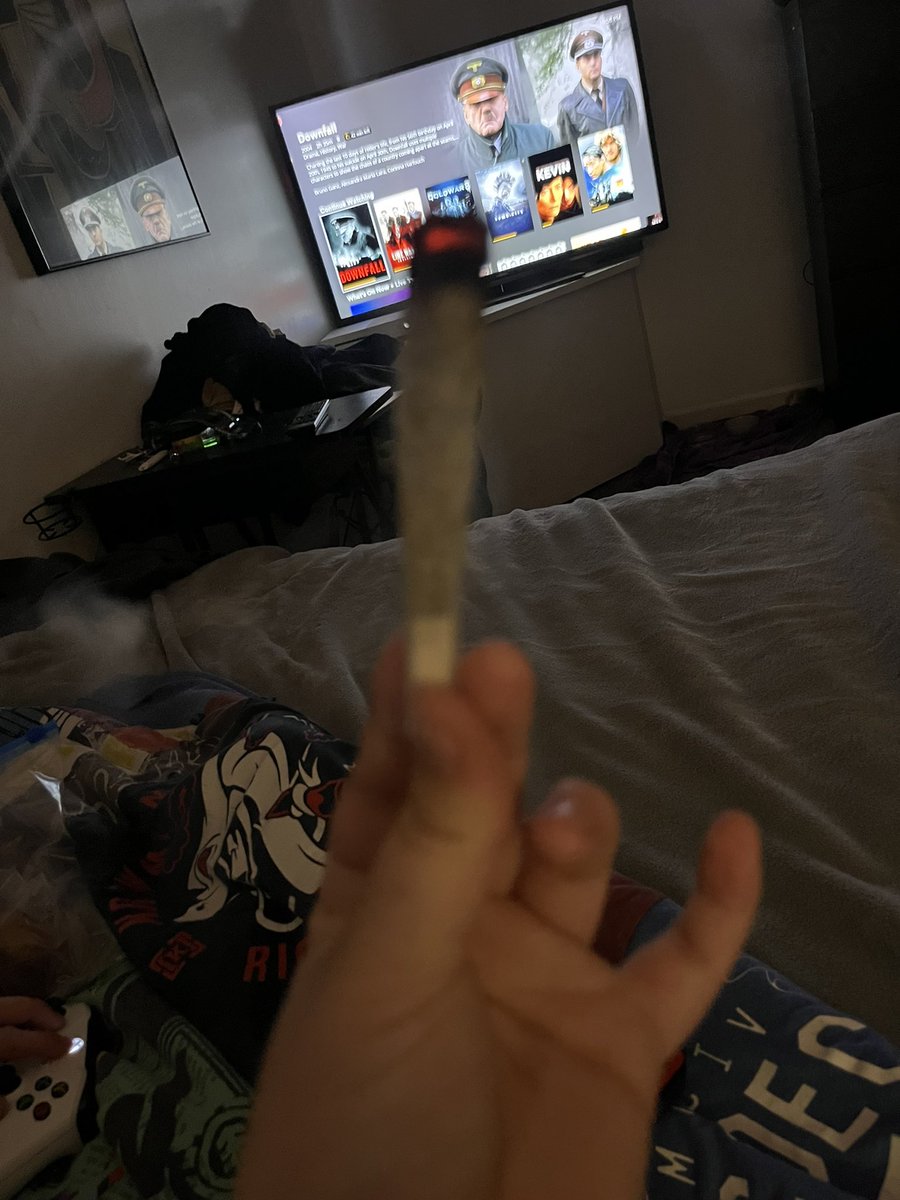I went from a year of tolerance to a 2.5 gram joint for dessert (I rolled 🤭)