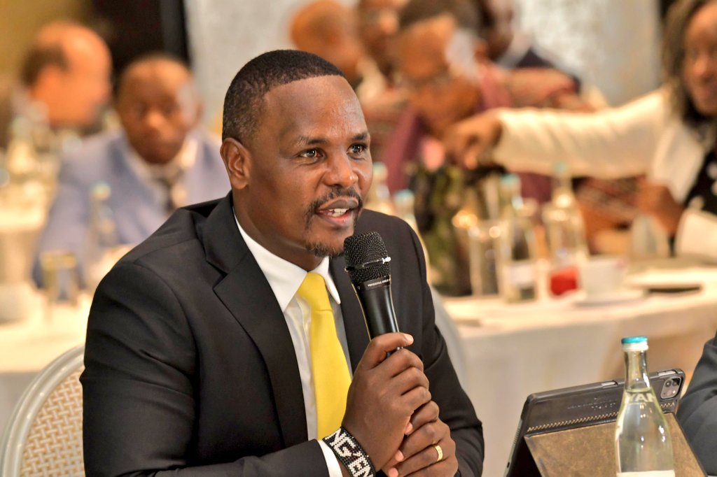 EnviClimateC_Ke's tweet photo. Happening Now! Environment and Climate Change Principal Secretary Eng Festus K Ng'eno is co-chairing an Environment, Climate Change and Forestry Sector donor working group meeting with USAID's Roopa Karina at a Nairobi hotel. https://t.co/FQAPNuIGC2