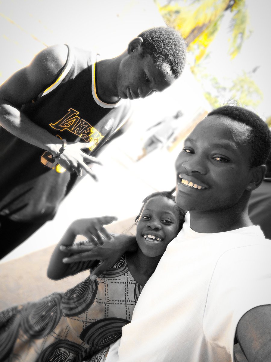 Ibraimomiguel's tweet photo. Gasta o seu sorriso com a tua família https://t.co/jbBItrYZZf