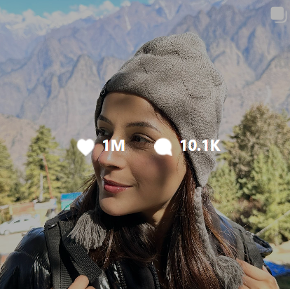 stan_wal210's tweet photo. Hope those who were worried about her IG engagement are satisfied now🥳

Mano ya na mano bt Shehnaaz's this version of happy, chirpy and free like a bird is loved by every one still today 🥹

#Shehnaazgill https://t.co/HwooSa9GLx