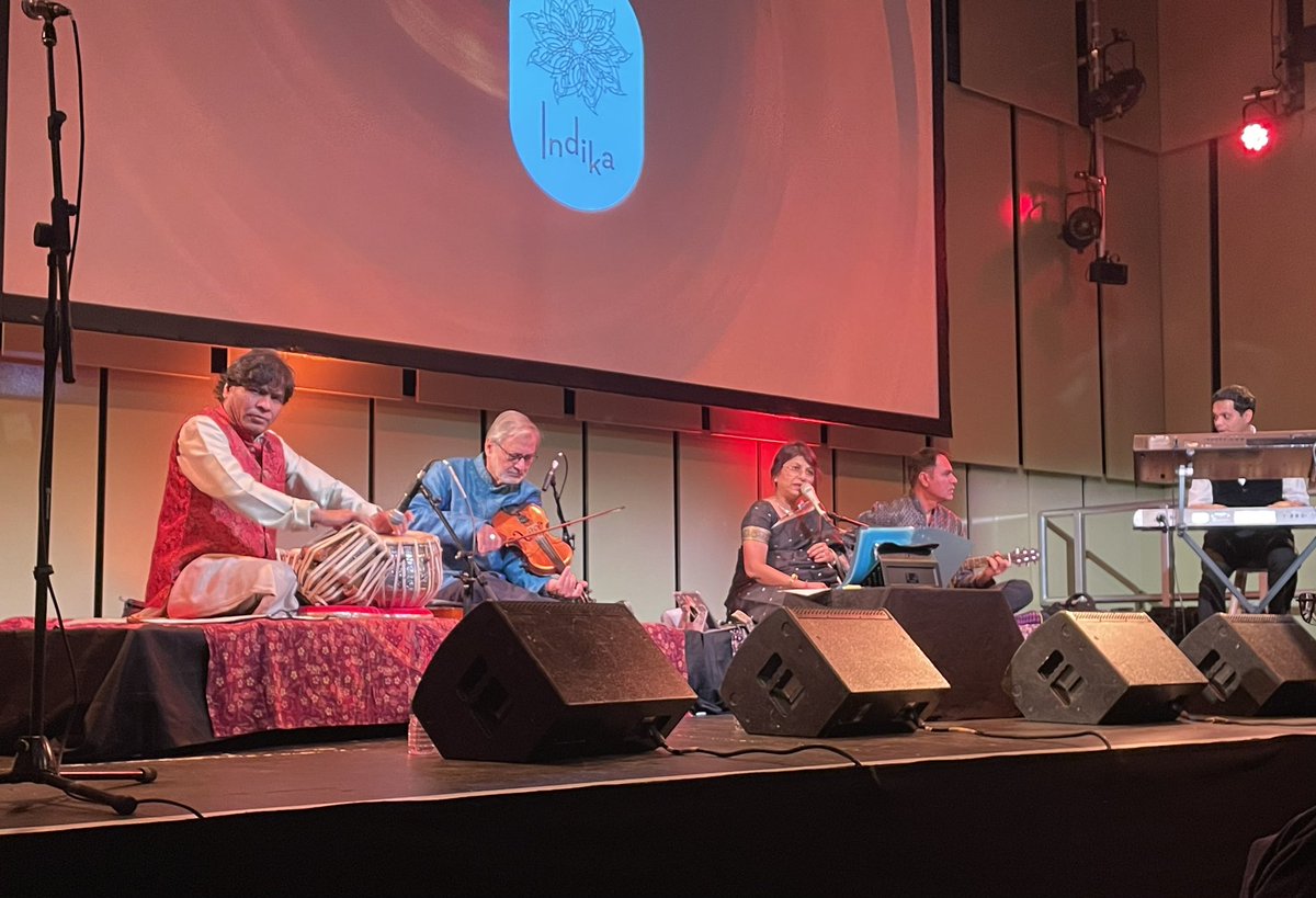 Lisathedon's tweet photo. It was my birthday and I chose to spend it listening to these fabulous musicians.  @milapfest @swatinatekar #indika https://t.co/RSWIFivp2T