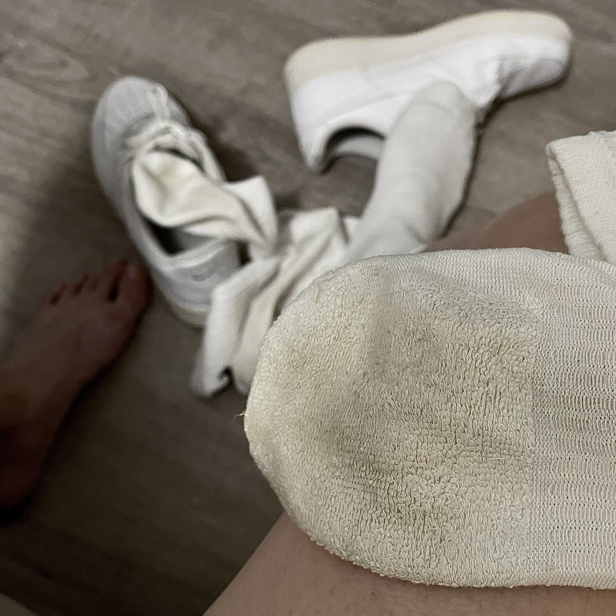 socks_josh's tweet photo. 一雙雙都是精華🦶🏻印記味道俱全 https://t.co/gsZk7cbyHX
