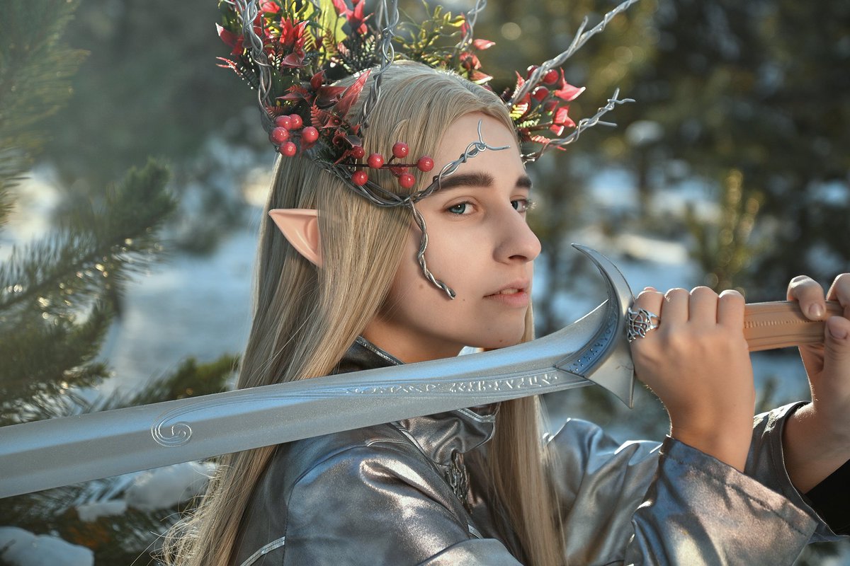 abel_sonya's tweet photo. Winter is come❄️
Ph by @orbisdeignis
❄️⛄🎄
#cosplay #tranduil #tranduilcosplay #leepace #hobbit #hobbitcosplay #косплей #трандуил #трандуилкосплей https://t.co/UW8LvBjsn1