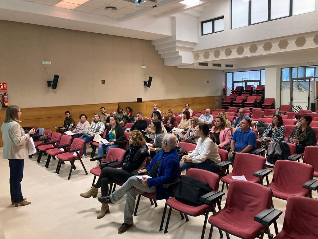 👉La regidora de Salut, Maria José Castelló, ha assisit a una jornada en la Mancomunitat de Municipis de la Safor amb l’equip de promoció I prevenció de la salut del Centre de Salut Pública de Gandia amb l’objectiu de millorar la salut i la qualitat dels nostres veïns i veïnes.