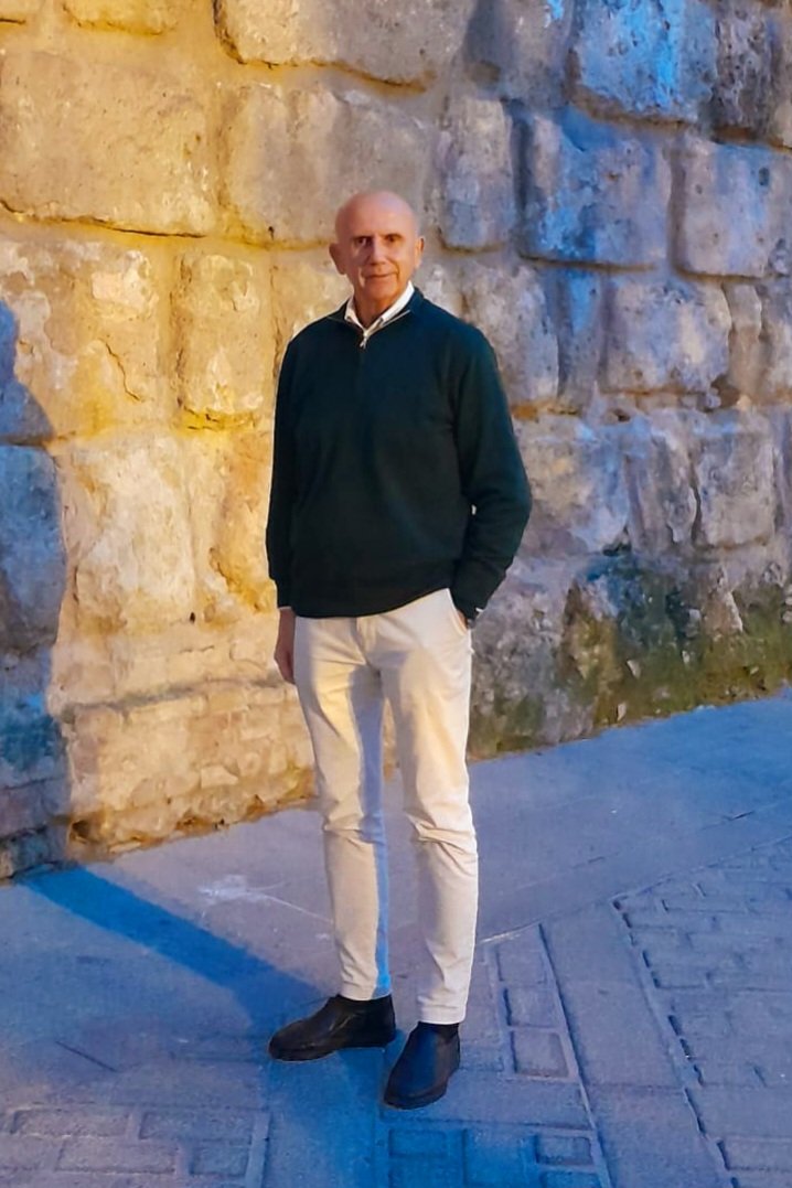 AntonioPozo1's tweet photo. Ahora que los Españoles conocen el Proyecto común de todos los Partidos para el País,ha llegado el momento de convocar Elecciones Generales.
Antonio PoZo
Democrátas Españoles
#BBC
#DiarioTHEOBJECTIVE
#DiarioElMundo
#DiarioElPAIS
#CafenaCope
#CadenaSer
#ELMensajero
#DiarioABC https://t.co/ipSnnRrDyo