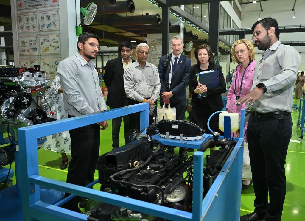 InfoGujarat's tweet photo. Australian Delegation’s tour of the best-in-class International Automotive Centre of Excellence (iACE) at #Gandhinagar, #Gujarat 

#AIESC #NCVET #SkillIndia #Skill4All #InternationalCollaboration #Automation #FutureOfWork https://t.co/UTEVoxSOHj