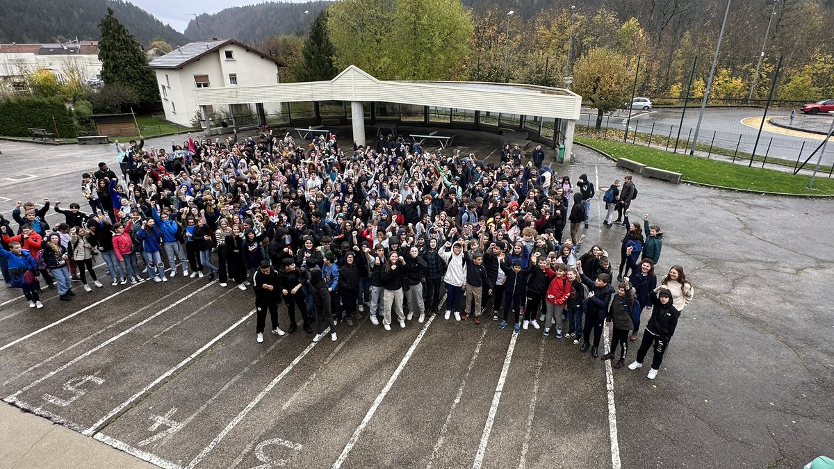 olusrotus's tweet photo. Tous ensemble mobilisés contre le Harcèlement #NAH @MalrauxCollege https://t.co/on3dgAwTlW