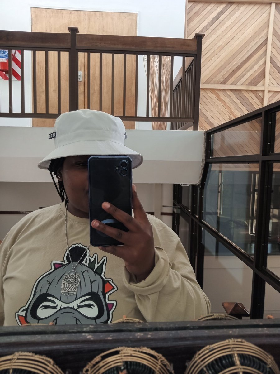 Pontso__M's tweet photo. All my #WearLocalFriday pictures ๐ฅบ
@Shipa_Online @CityKings3 @sqosyndicate @bonono_merchants https://t.co/fKzpLHmpos