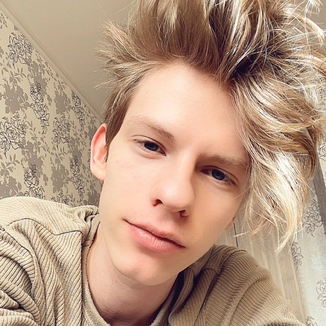 AlexPowelly3's tweet photo. Handsome?

RT and comment please

Wanna see more? 

More than 600 photos/videos await you on Fansly.

✨️ Promo 3$ ✨️

🔝 Link in bio 🔝 https://t.co/kfLG0V2fgK