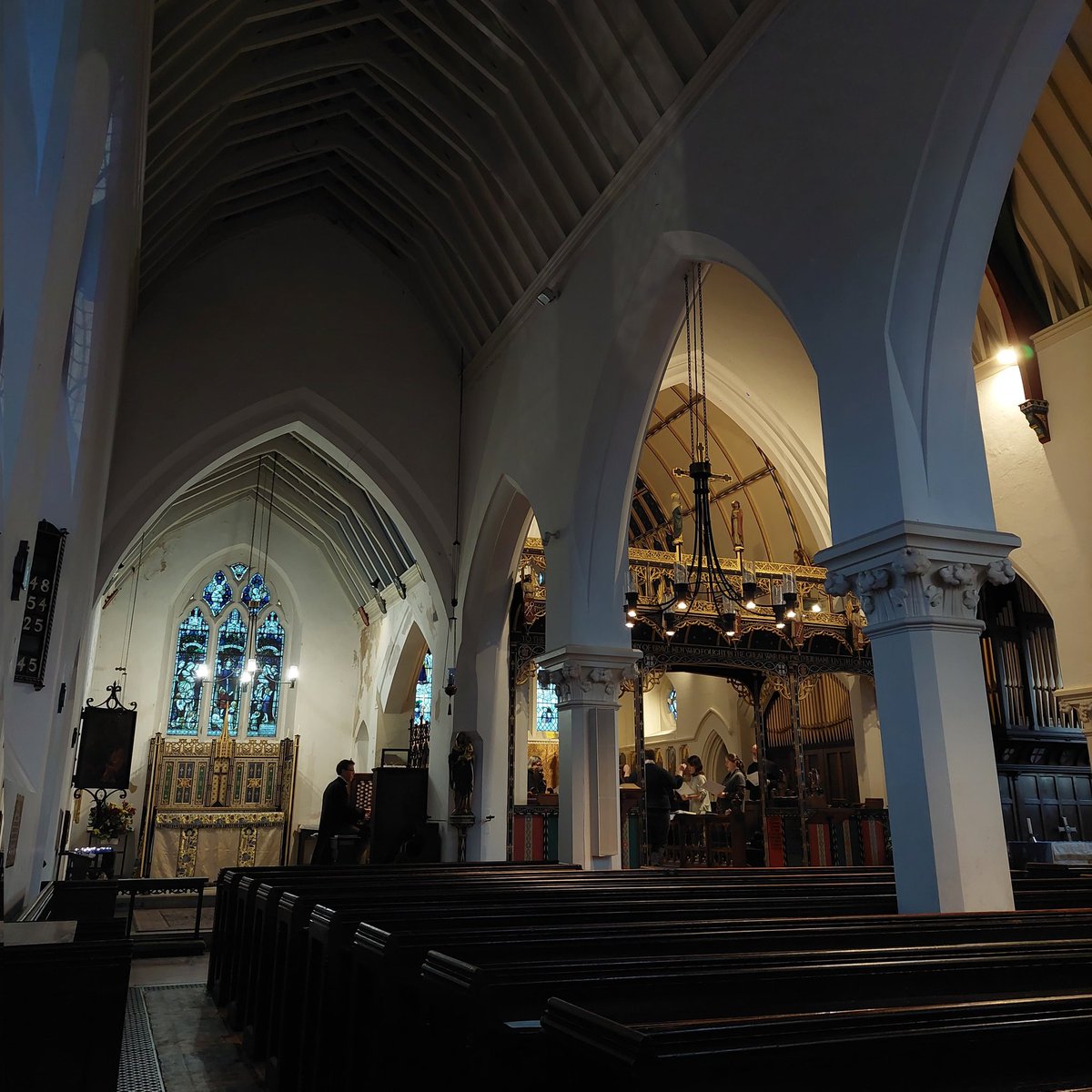 _robertguthrie's tweet photo. Happened upon the choir rehearsing for Choral Evensong at All Saints' Church, Blackheath, at the weekend.

Churches are havens of beauty, calm and creativity, aren't they?

The doors should always be open for passersby and big signs outside promoting 'free music'

@ChoralEvensong https://t.co/P43d6DrbVv