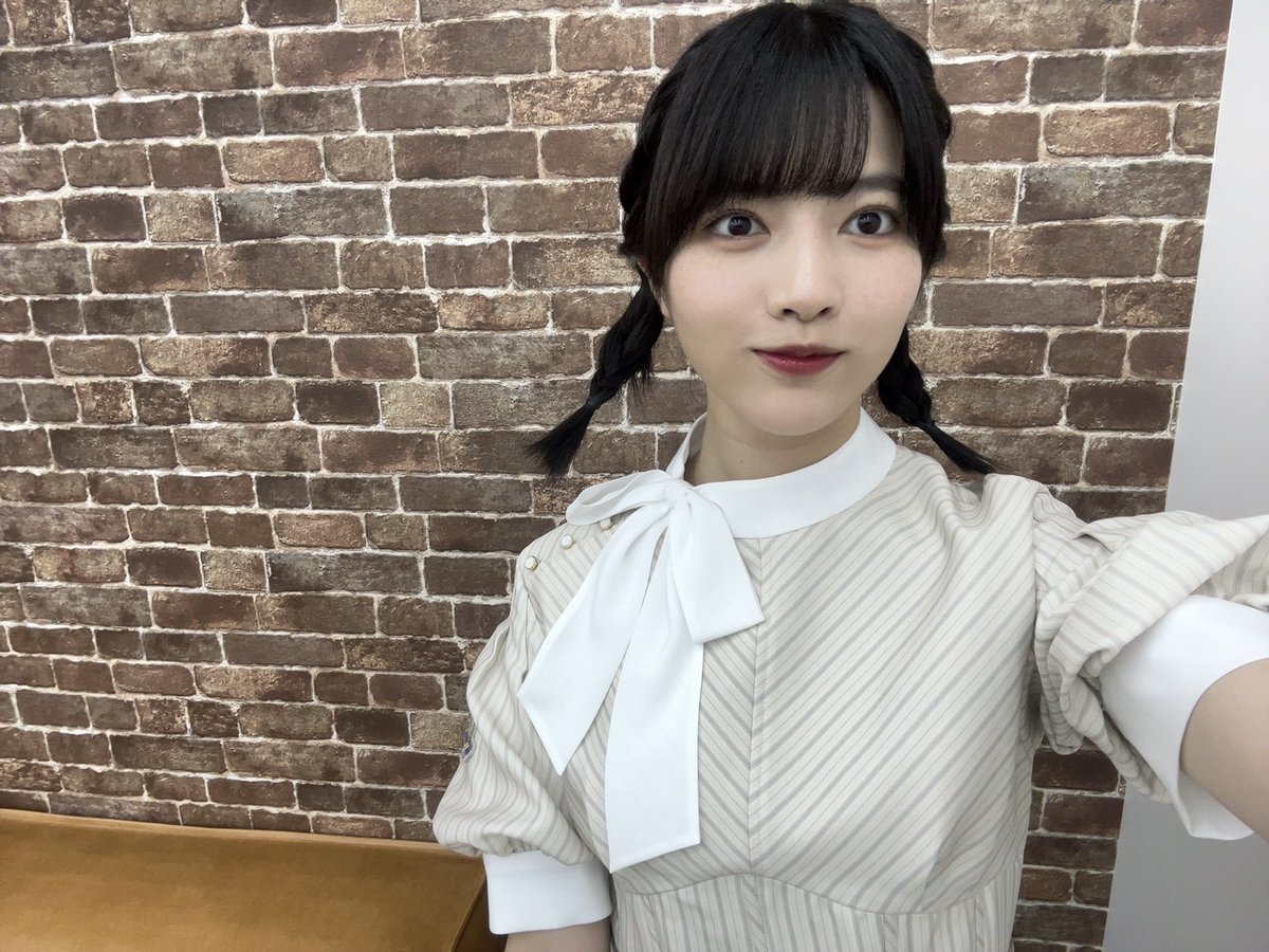 nogizaka46's tweet photo. 【ブログ更新 林瑠奈】 写真、あと読んでほしいやつ https://t.co/oqvHrN9CJ8 https://t.co/5cz5JzjePG
