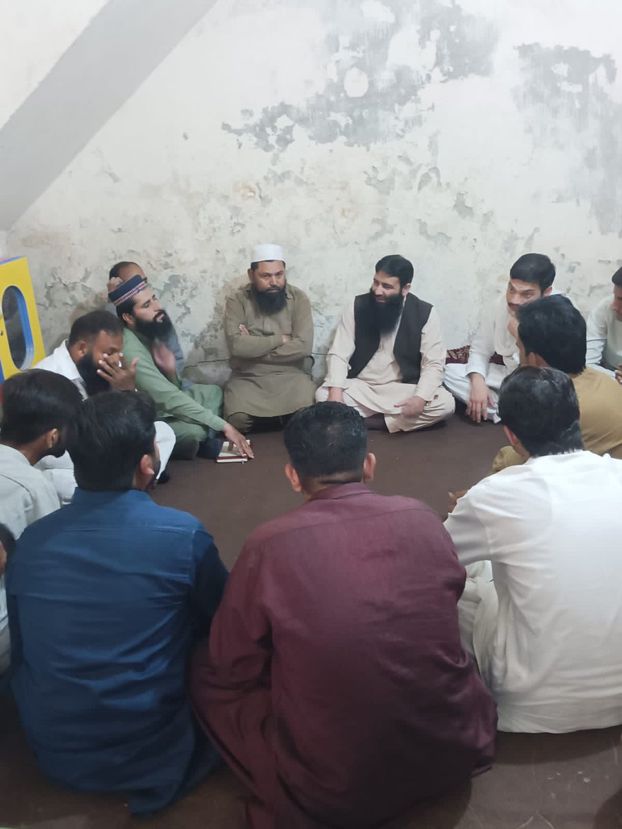 MuzammilHashmi_'s tweet photo. کوٹ اسحق #NA_77 میں ایک مصروف دن
محبتیں دینے پر
رانا بلال صاحب
عابد باٹھ صاحب
نعیم باٹھ صاحب
فیضان صاحب
علی صاحب
سعید صاحب آپ احباب کا بہت شکریہ https://t.co/TAXyRpoA7k
