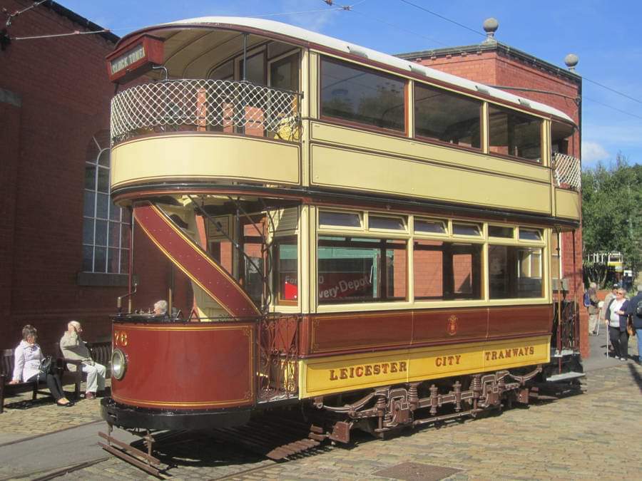 mungotalks's tweet image. #OTD  9 November 1949, the last #electrictram ran in #Leicester. Many turned out to see tram number 58 make its last journey through the city &amp;amp; taking the city transport chiefs back to Abbey Park Road depot, which is where the whole journey began in 1904. The destination blind…
