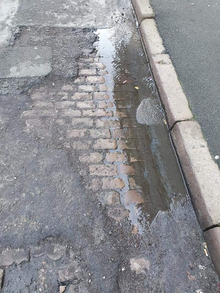 mungotalks's tweet image. #OTD  9 November 1949, the last #electrictram ran in #Leicester. Many turned out to see tram number 58 make its last journey through the city &amp;amp; taking the city transport chiefs back to Abbey Park Road depot, which is where the whole journey began in 1904. The destination blind…