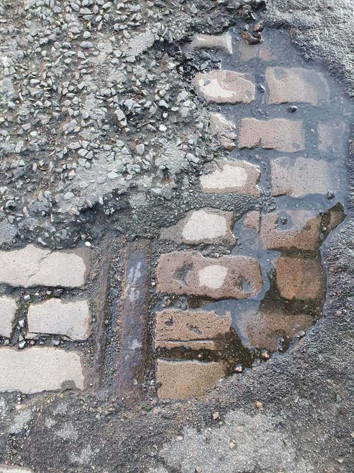 mungotalks's tweet image. #OTD  9 November 1949, the last #electrictram ran in #Leicester. Many turned out to see tram number 58 make its last journey through the city &amp;amp; taking the city transport chiefs back to Abbey Park Road depot, which is where the whole journey began in 1904. The destination blind…