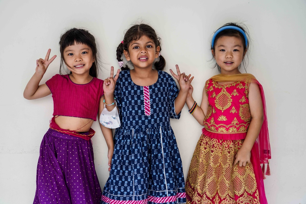 Celebrations at #SASedu are truly magical thanks to our dedicated parent volunteers who invest their time and effort into the decorations and activities on campus. Wishing everyone a joyous Deepavali/Diwali! 🪔